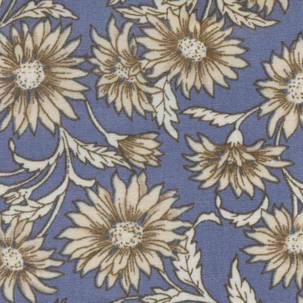 Poplin med blomster på blå baggrund - Balsløw